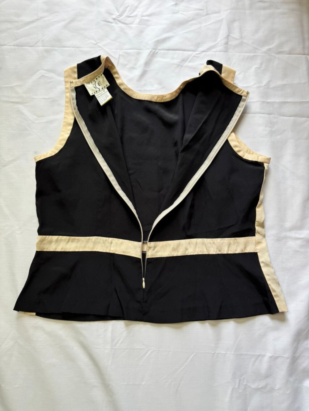 ICE 100% Silk Contrast Tank in Black Cream — Womens 14 - Picture 3 of 7